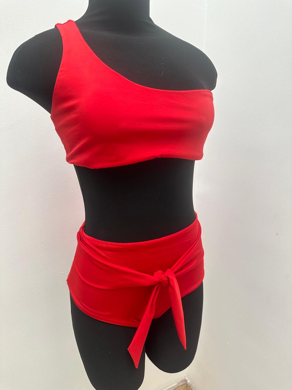 Vestido de Baño Asimétrico de Dos Piezas